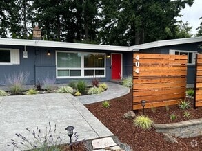 Building Photo - 404 NW 203rd St