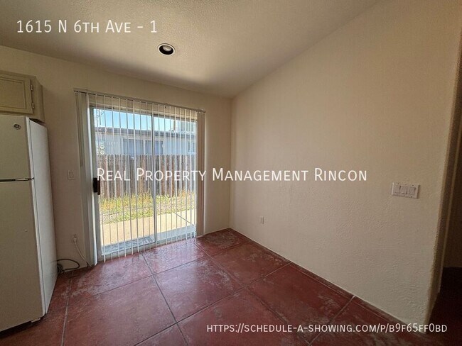 Building Photo - 1615 N 6th Ave
