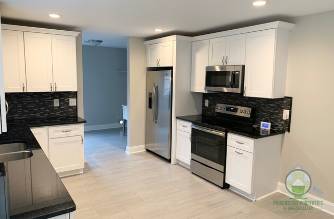 Photo - 119 Dime St House