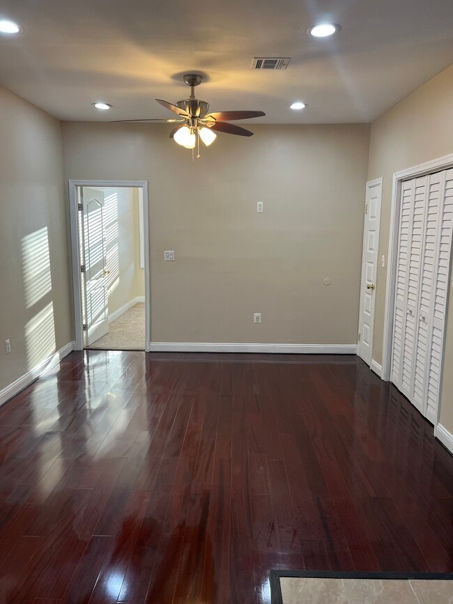 Building Photo - 1823 Madison Ave