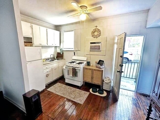 Photo - 199 Spring St Apartment