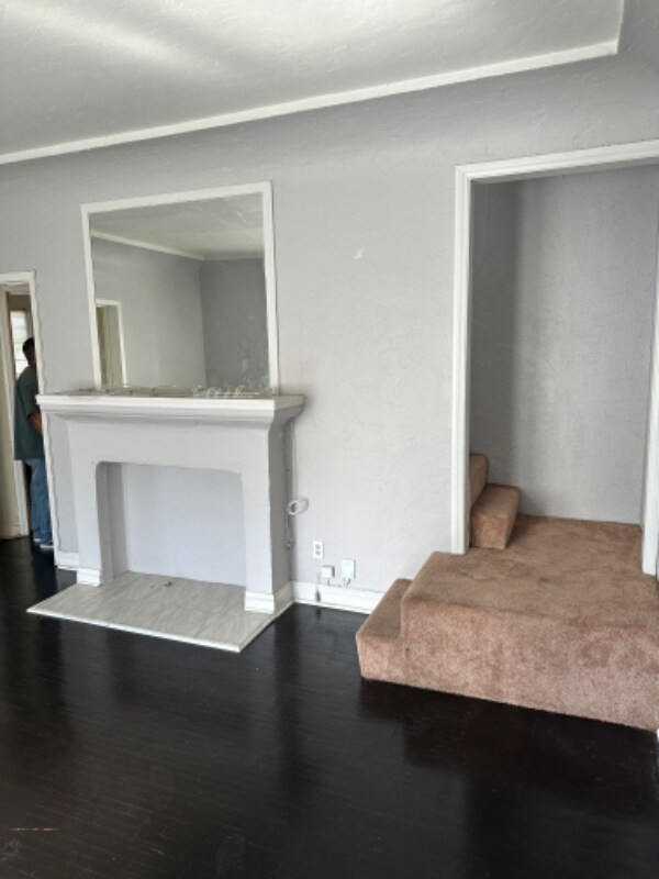 Primary Photo - 3221 W 43rd Pl