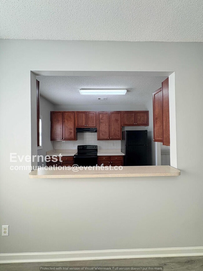 Building Photo - 8651 Thomas Ln