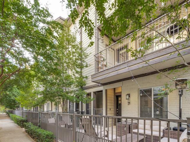 Foto del edificio - 5930 Hudson St