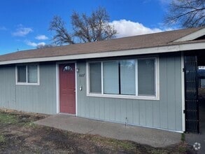 Building Photo - 3611 Hilyard Ave