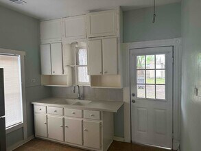 Building Photo - 138 Morrill Ave