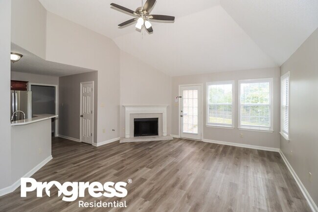 Foto del edificio - 8891 Hidden Springs Cove