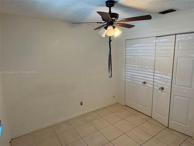 Foto del edificio - 3819 SW 69th Ave