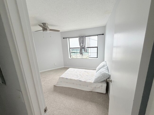 Building Photo - 3914 Atrium Dr