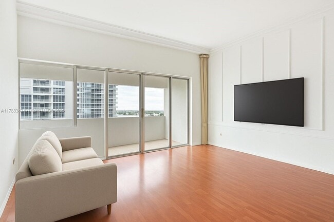 Building Photo - 7545 E Treasure Dr