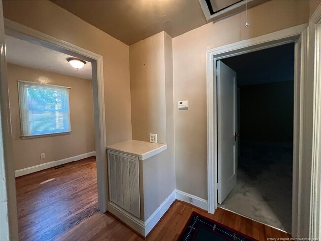 Building Photo - 211 Ellington St