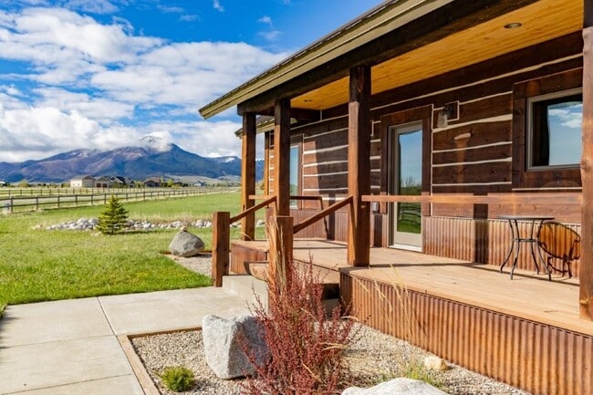 Building Photo - 60 Remington Ranch Rd