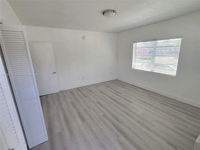 Building Photo - 8080 Tatum Waterway Dr