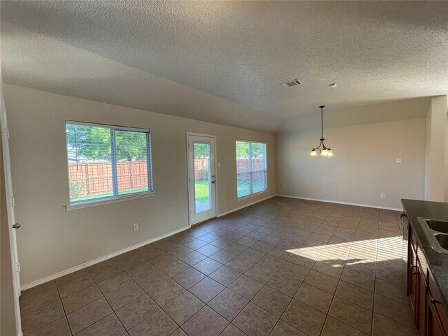 Building Photo - 9801 Nixon Dr