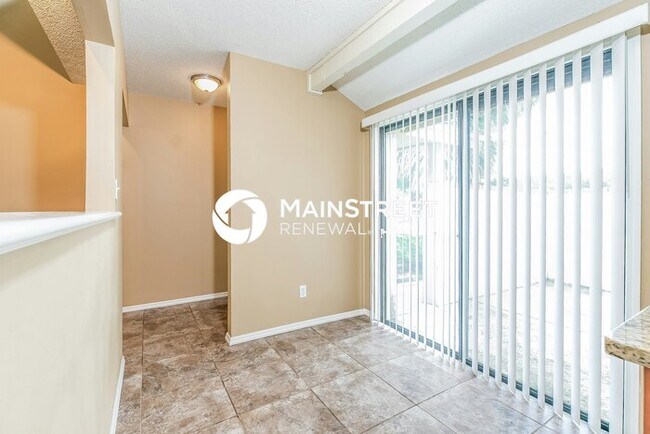 Foto del edificio - 3 Bedroom Pet-Friendly Home in Orlando, FL...