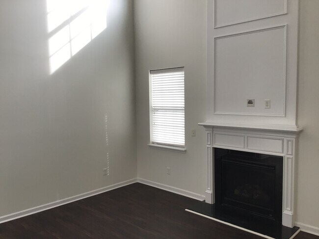 Building Photo - 2229 Sonoma Valley Drive