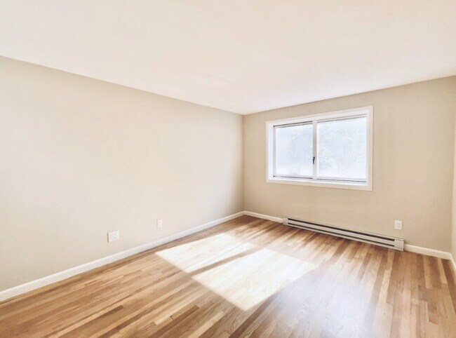 Foto del edificio - 39 Englewood Ave