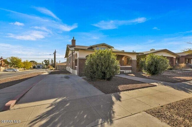 Building Photo - 2930 Lebanon Ave