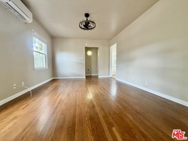 Building Photo - 1504 Ocean Park Blvd
