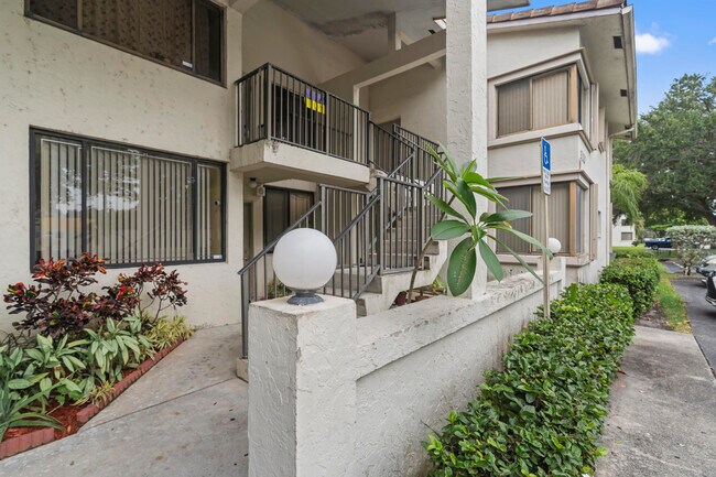 Foto del edificio - 3100 NW 46th St