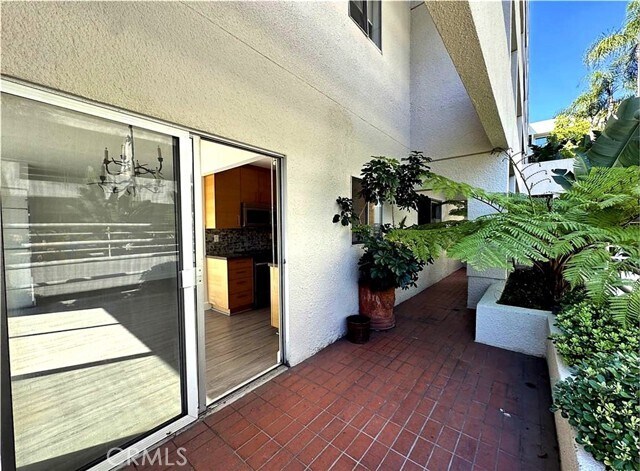 Building Photo - 1131 Alta Loma Rd