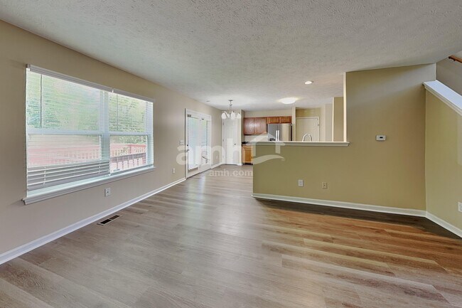 Foto del edificio - 5964 Keensburg Dr