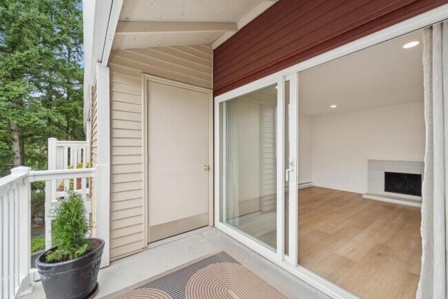 Building Photo - 1 bedroom in Redmond WA 98052
