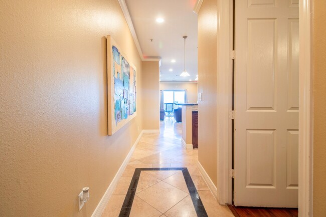 Building Photo - 7039 Kingston Cove Ln