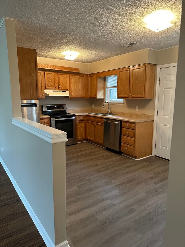 410 Savannah Ave, Elizabethtown, KY 42701 House Rental in