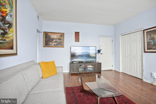 Foto del edificio - 1669 Columbia Rd NW