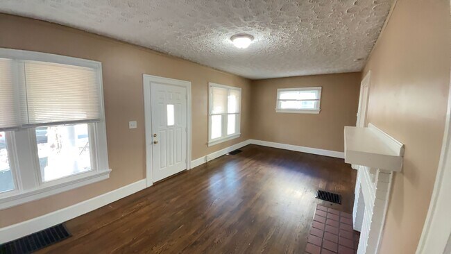 Foto del edificio - 2436 Auburn Ave