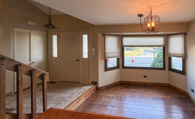 Foto del edificio - 15528 Whitehall Ln