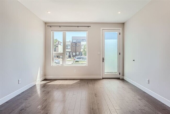 Foto del edificio - Luxurious 3br/3ba in RiNo + ROOFTOP PATIO!