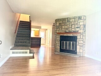 Building Photo - 3367 Queen Anne Way
