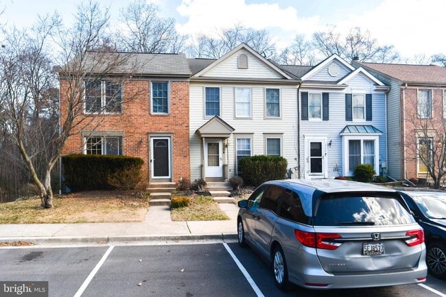 Building Photo - 2156 Commissary Cir