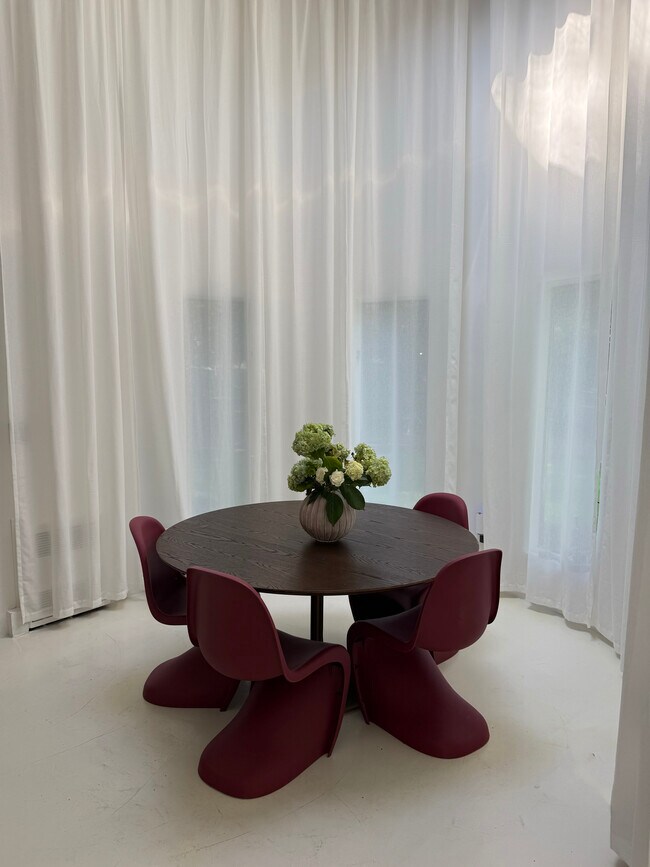 Foto del edificio - 40 Dogwood Ln