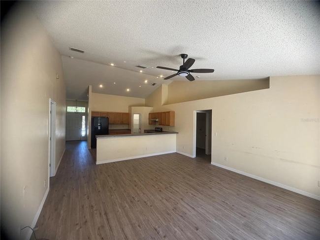 Building Photo - 1206 Rain Forest Ln