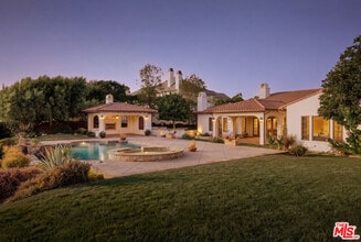 Building Photo - 25420 Prado De Azul