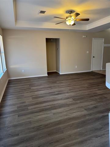 Foto del edificio - 1519 Hayloft Ln