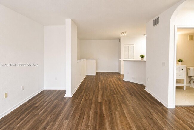 Foto del edificio - 1002 Belmont Ln
