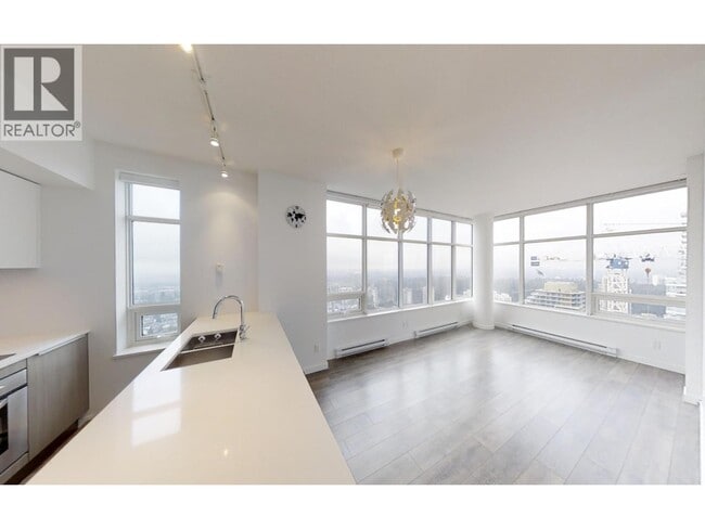 Photo du bâtiment - 6461 Telford Ave