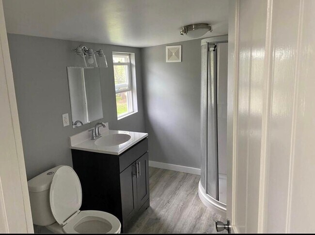 Foto del edificio - Elm/McDonald