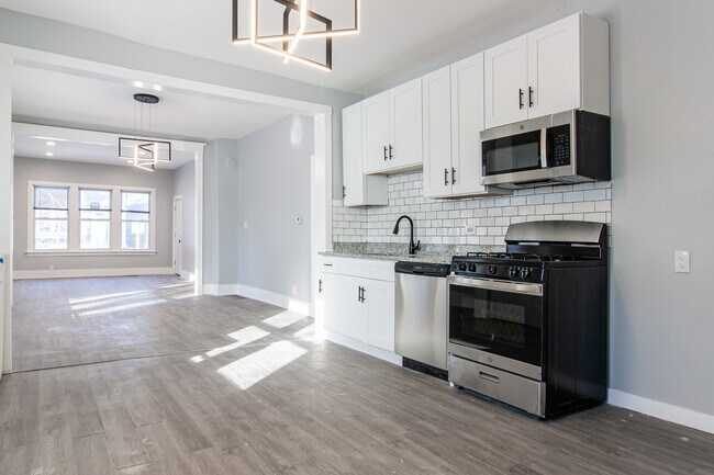 Foto del edificio - 2659 W Homer St