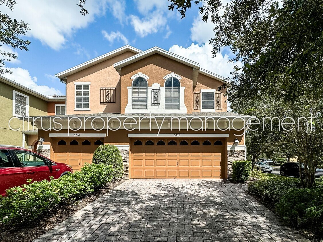 Foto principal - Impeccable Clayton Crossing 3/2.5 Townhome...