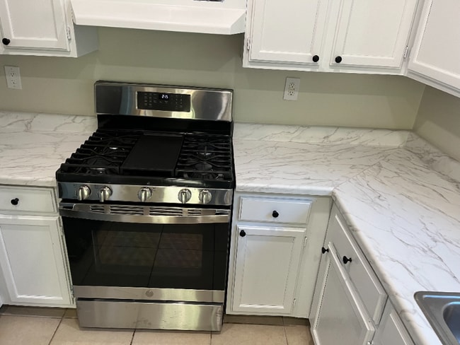 Building Photo - 4059 Sugar Mill Dr
