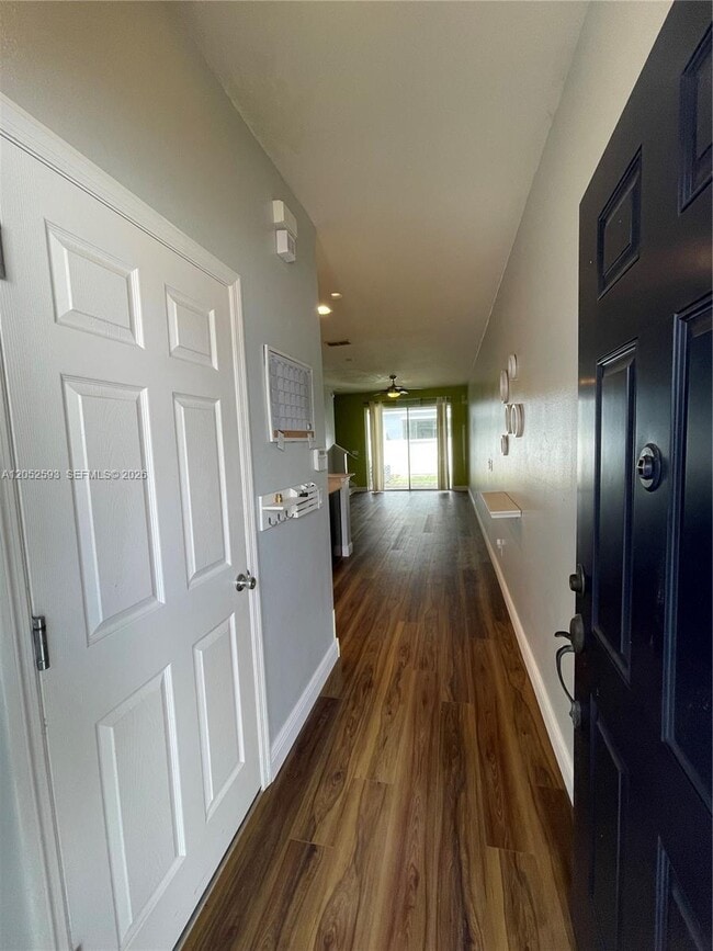Foto del edificio - 9038 Shepton St