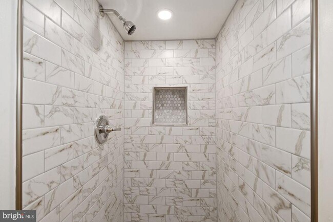 Foto del edificio - 5212 N Carlin Springs Rd