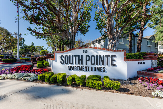 South Pointe Apartments Costa Mesa