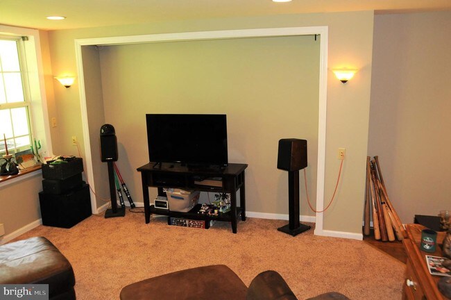 Foto del edificio - 814 Brettingham Ct