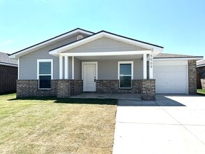 Building Photo - 5509 Rice St